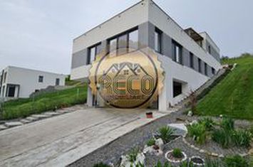 Casă - 5 camere de vanzare DEALURI ORADEA - Bihor anunturi imobiliare Bihor