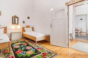 Apartament ultracentral, 2 dormitoare, 54 mp. 110 000 E. Comision 0. anunturi imobiliare Bihor