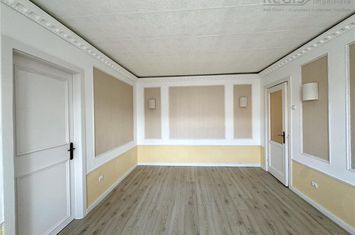 Apartament 2 camere de vanzare ASTRA - Brasov anunturi imobiliare Brasov