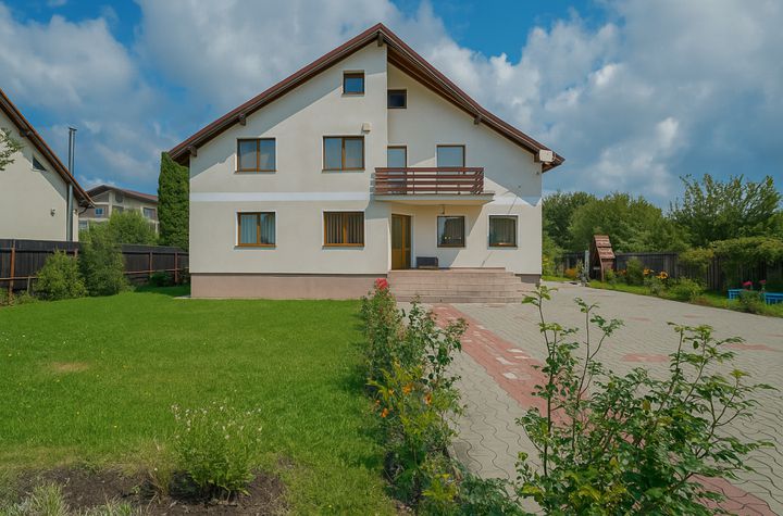 Casă - 5 camere de vanzare STUPINI - Brasov anunturi imobiliare Brasov