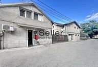 200.000 €, Spațiu comercial