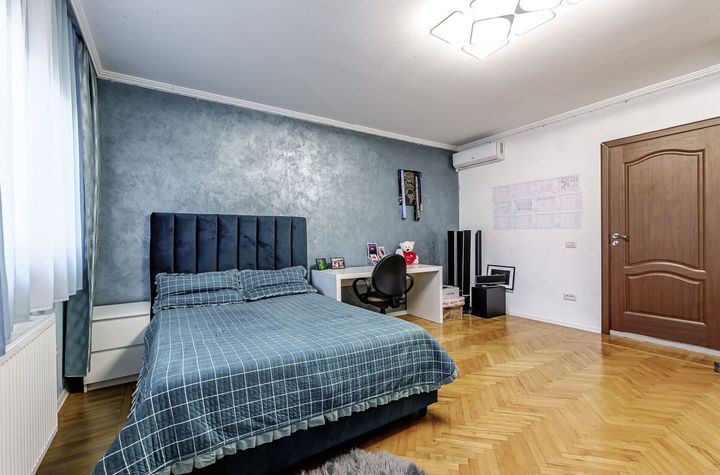 Casă 5 camere - teren 1214 mp - la cheie - Aradul Nou - COMISION 0% anunturi imobiliare Arad