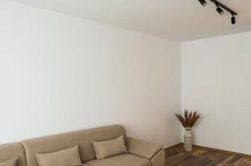 Apartament 2 camere de inchiriat TRACTORU - Brasov anunturi imobiliare Brasov