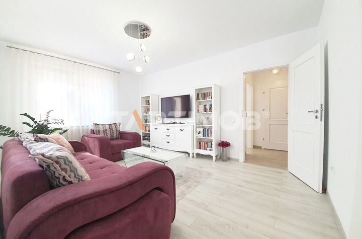 Apartament mobilat  Imperial Residence  cu parcare anunturi imobiliare Brasov