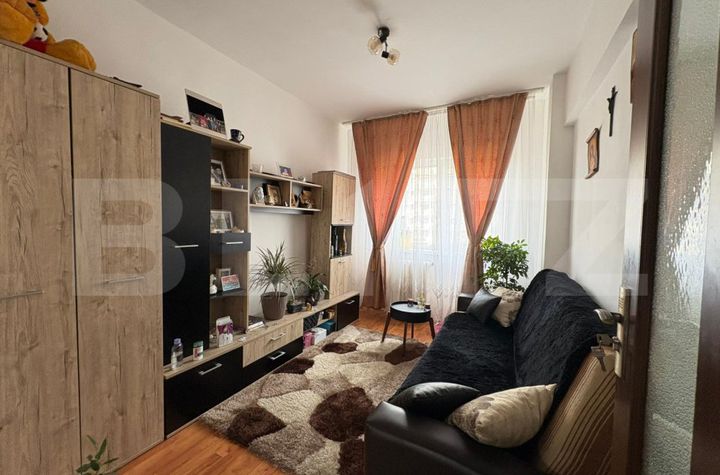 Apartament 3 camere de vanzare CLUJ-NAPOCA - Cluj anunturi imobiliare Cluj