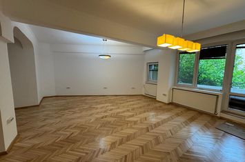 Inchiriere vila etajele 1+2+M Cotroceni metrou spital Eroilor imobil 2002 anunturi imobiliare Bucuresti