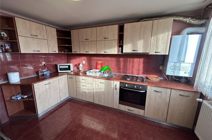 Apartament 4 camere de vanzare TURNISOR - Sibiu anunturi imobiliare Sibiu