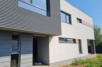Locuinta individuala P+1+terasa circulabila,str.Sofia-locatie deosebita asfalt toate utilitatile orasului! anunturi imobiliare Bucuresti
