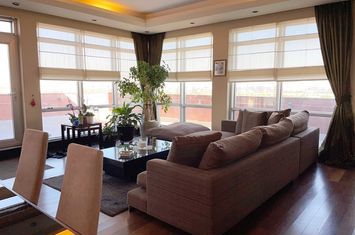 PENTHOUSE vedere Delta Vacaresti etaj 11/S+P+12 panorama unica anunturi imobiliare Bucuresti