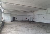 1.200 €, Spațiu industrial