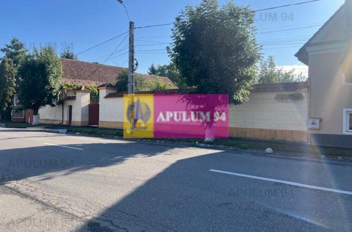 Teren cu constructie casa Prejmer- jud Brasov- langa Primarie. anunturi imobiliare Brasov