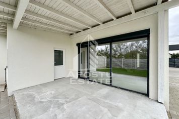 Jumatate de duplex cu 4 camere finalizat Dumbravita anunturi imobiliare Timis