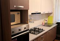310 €, Apartament 3 camere