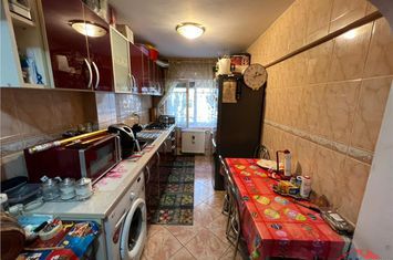 Apartament 2 camere de vanzare GARA - Vrancea anunturi imobiliare Vrancea