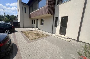 Spațiu comercial de inchiriat CENTRAL - Vrancea anunturi imobiliare Vrancea