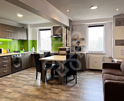 Apartament 3 camere Decebal, 68 mp