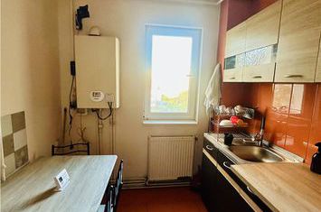 Apartament 3 camere de vanzare ASTRA - Brasov anunturi imobiliare Brasov