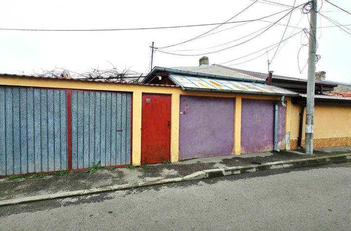 Oportunitate Unică: Casă cu 4 Camere, Curte Generoasă și Îmbunătățiri anunturi imobiliare Bucuresti