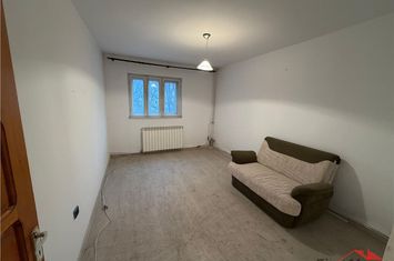 Garsonieră de vanzare EST - Vrancea anunturi imobiliare Vrancea