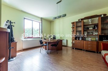 Imobil versatil D+P+E+M | Arteră principală Arad | Curte cu acces auto anunturi imobiliare Arad