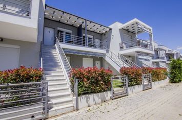 Apartament 1 cameră, Paralia Ofriniou — 200 m de mare anunturi imobiliare Grecia