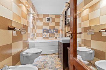 Apartament 3 camere - Favorit - mobilat și utilat anunturi imobiliare Neamt