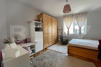 Apartament 5 camere de vanzare TARGU MURES - Mures anunturi imobiliare Mures