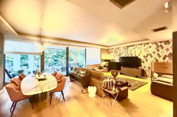 Vila stil mediteranean in complex rezidential cu paza permenenta anunturi imobiliare Bucuresti