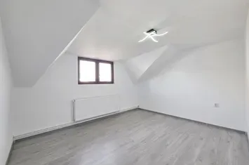 INCHIRIERE SPATIU 70 MP. - PIATA SF. ILIE - GAESTI anunturi imobiliare Dambovita