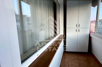 Apartament 2 camere modern zona Aurel Vlaicu anunturi imobiliare Arad