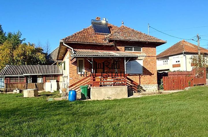 Casă - 3 camere de vanzare VATA DE JOS - Hunedoara anunturi imobiliare Hunedoara