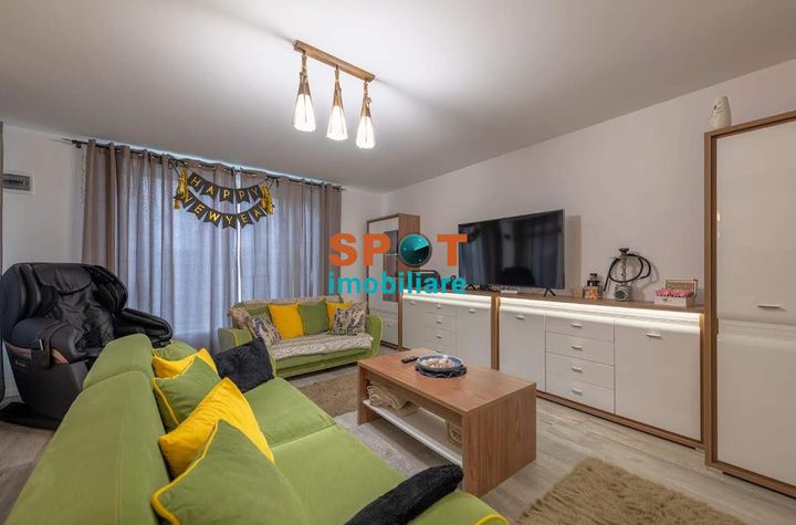 Casă - 5 camere de vanzare FLORESTI - Cluj anunturi imobiliare Cluj