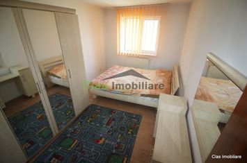 3 camere Zona Centrala cu boxa semimobilat !! anunturi imobiliare Olt