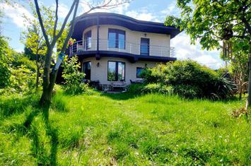 Vilă - 5 camere de vanzare BACAU - Bacau anunturi imobiliare Bacau