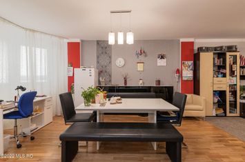 Apartament 3 camere de vanzare EUROPA - Cluj anunturi imobiliare Cluj