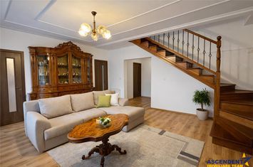 Casă - 4 camere de vanzare EXTERIOR EST - Mures anunturi imobiliare Mures