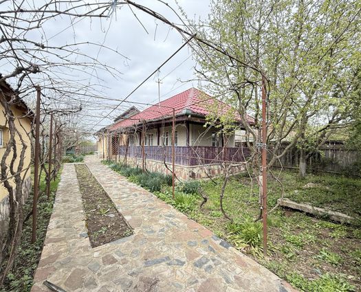 Casă 4 cam Izvorani, 65 mp