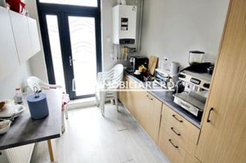 Spatiu comercial in clădire nouă,220 mp utili ,zona Dambu anunturi imobiliare Mures