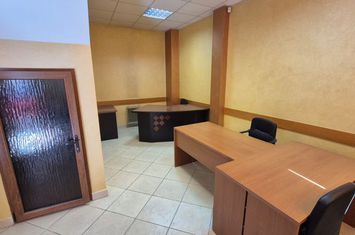 Spațiu comercial de vanzare TARGU-JIU - Gorj anunturi imobiliare Gorj