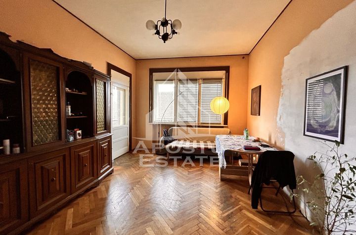 Oportunitate de investiție , 4 camere, loc de parcare, in Piata Unirii anunturi imobiliare Timis