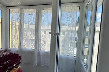 Apartament 3 camere de vanzare RADAUTI - Suceava anunturi imobiliare Suceava