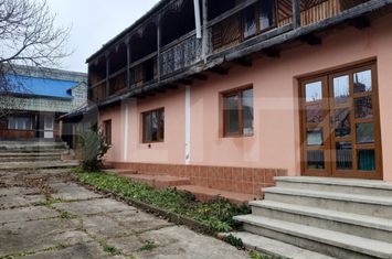 Casă - 4 camere de vanzare NORD - Bacau anunturi imobiliare Bacau