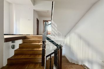 Casa tip duplex, P+2E, garaj, zona Simion Barnutiu anunturi imobiliare Timis