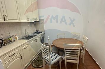 Apartament cu 3 camere de închiriat în Piata Mare /Sibiu anunturi imobiliare Sibiu