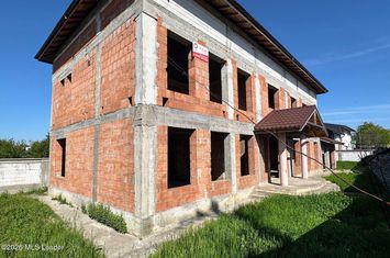 Domnesti - cladire 319 mp util, 2x garaj, ideal comercial anunturi imobiliare Bucuresti