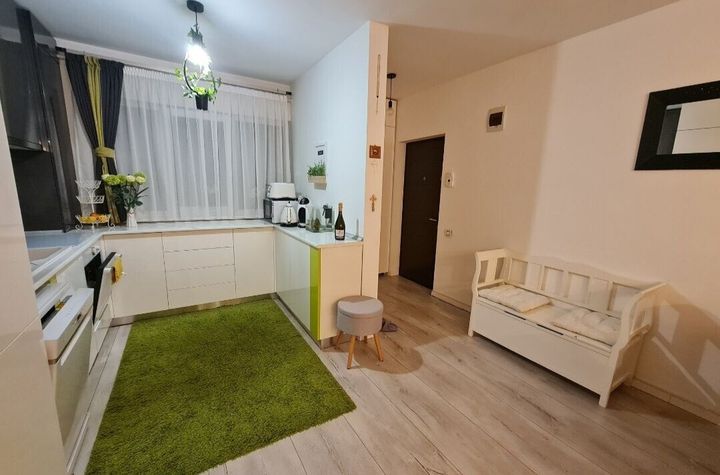 Apartament 3 camere de vanzare VEST - Cluj anunturi imobiliare Cluj