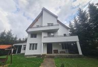 950.000 €, Spațiu comercial