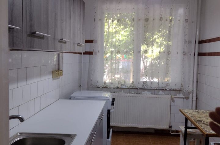 Titan metrou inchiriere apartament 2 camere anunturi imobiliare Bucuresti