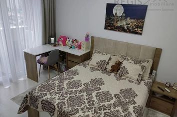 Apartament 2 camere de vanzare TRACTORUL - Brasov anunturi imobiliare Brasov