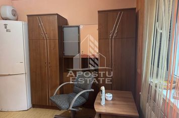 Garsonieră în zona Umt anunturi imobiliare Timis